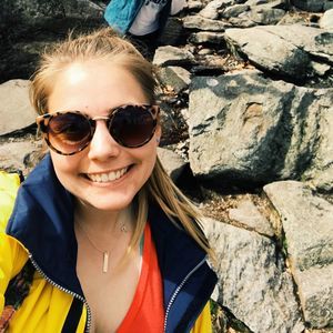 Meet your Posher, Christina